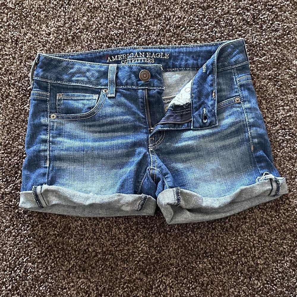 American Eagle Outfitters Women's Jean Shorts Size 2